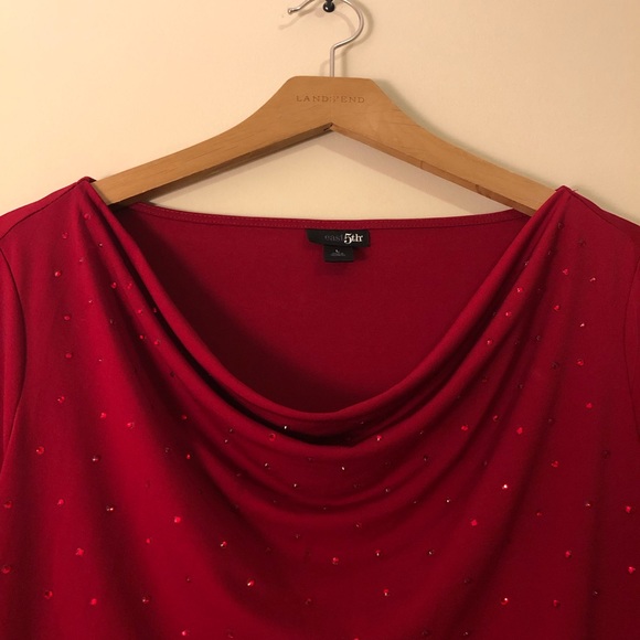 Red blouse. - Picture 2 of 3